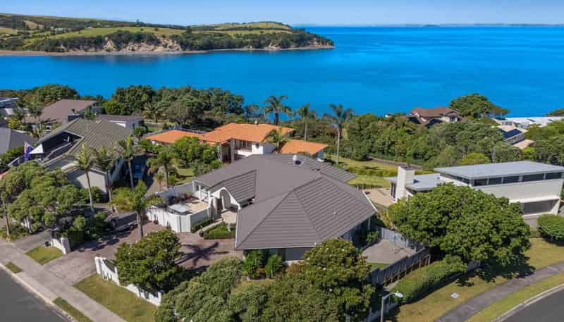 2 Belle-Mer Place, Gulf Harbour