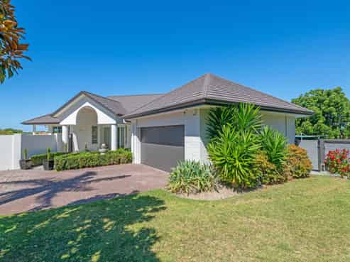 2 Belle-Mer Place, Gulf Harbour