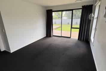 18 Dundee Road, Mosgiel