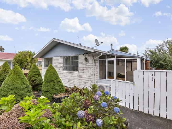 27A Shanly Street, Brown Owl