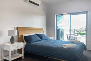 206 Marina/4 Reads Quay , Gisborne