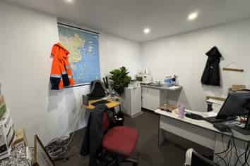 Affordable warehouse in Gracefield