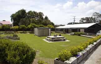 Hospitality opportunity on State Hwy 16