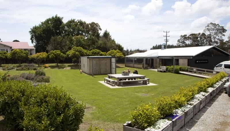 609 State Highway 16, Huapai