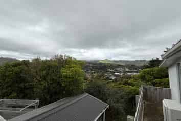 21b Olivia Crescent, Tawa