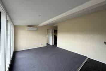 21b Olivia Crescent, Tawa