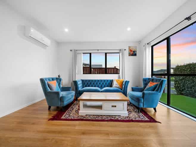 8 Koroheke Road, Takanini