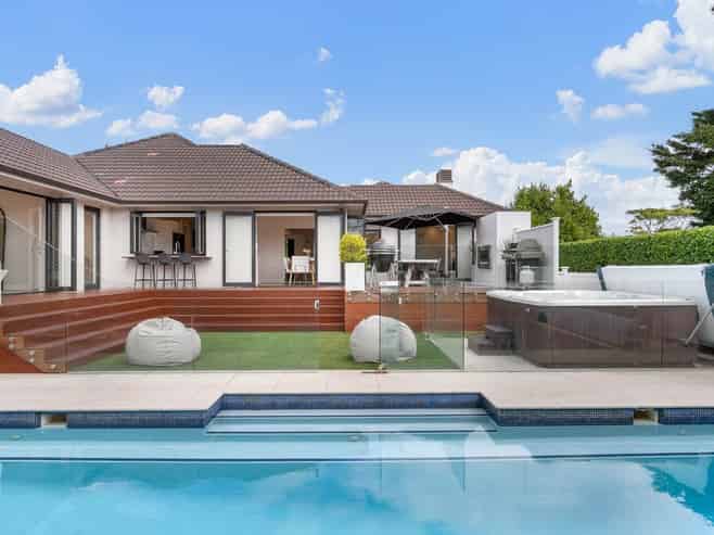 17 Grantham Road, Glendowie