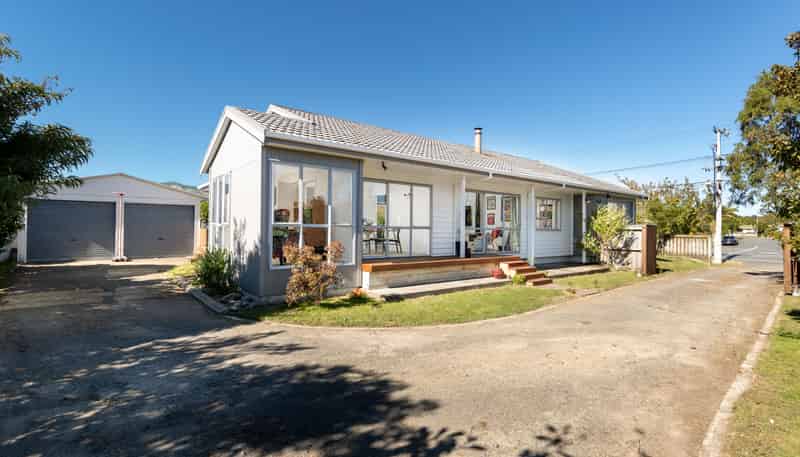 285 Te Moana Road, Waikanae