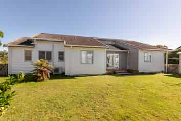 285 Te Moana Road, Waikanae