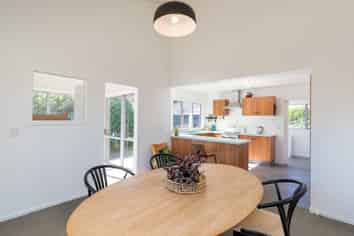 285 Te Moana Road, Waikanae