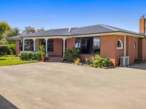 33 Brucefield Avenue, Netherby