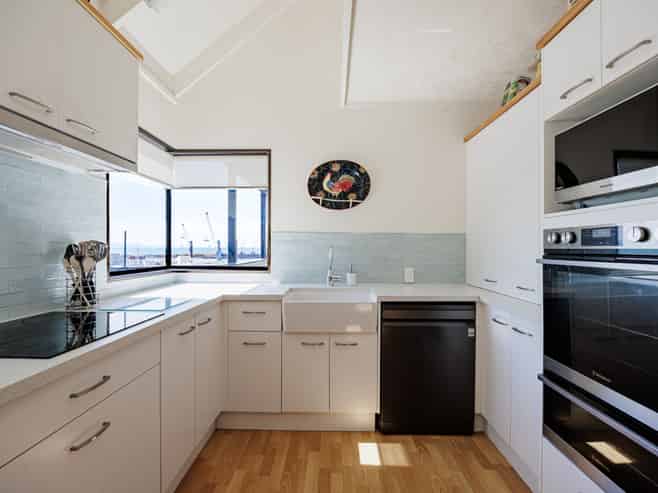 15 Hornsey Road, Bluff Hill