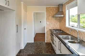 16a Mclean Avenue, Papatoetoe