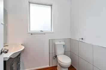 16a Mclean Avenue, Papatoetoe