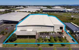 Expansive East Tāmaki Warehouse