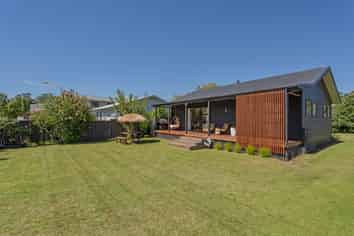 32 Captain Cook Road, Cooks Beach
