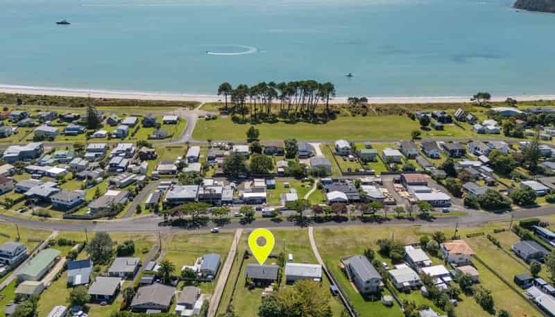 32 Captain Cook Road, Cooks Beach