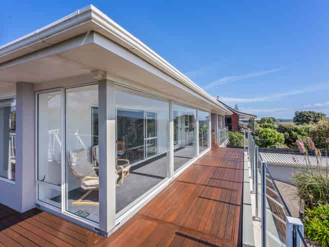 8 Ara Kuaka, Waikanae Beach