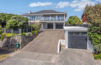 8 Ara Kuaka, Waikanae Beach