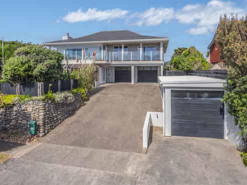 8 Ara Kuaka, Waikanae Beach