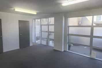 Live/Work Opportunity