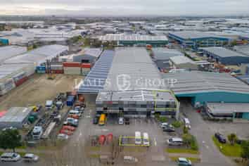 A-Grade Airport Oaks Office