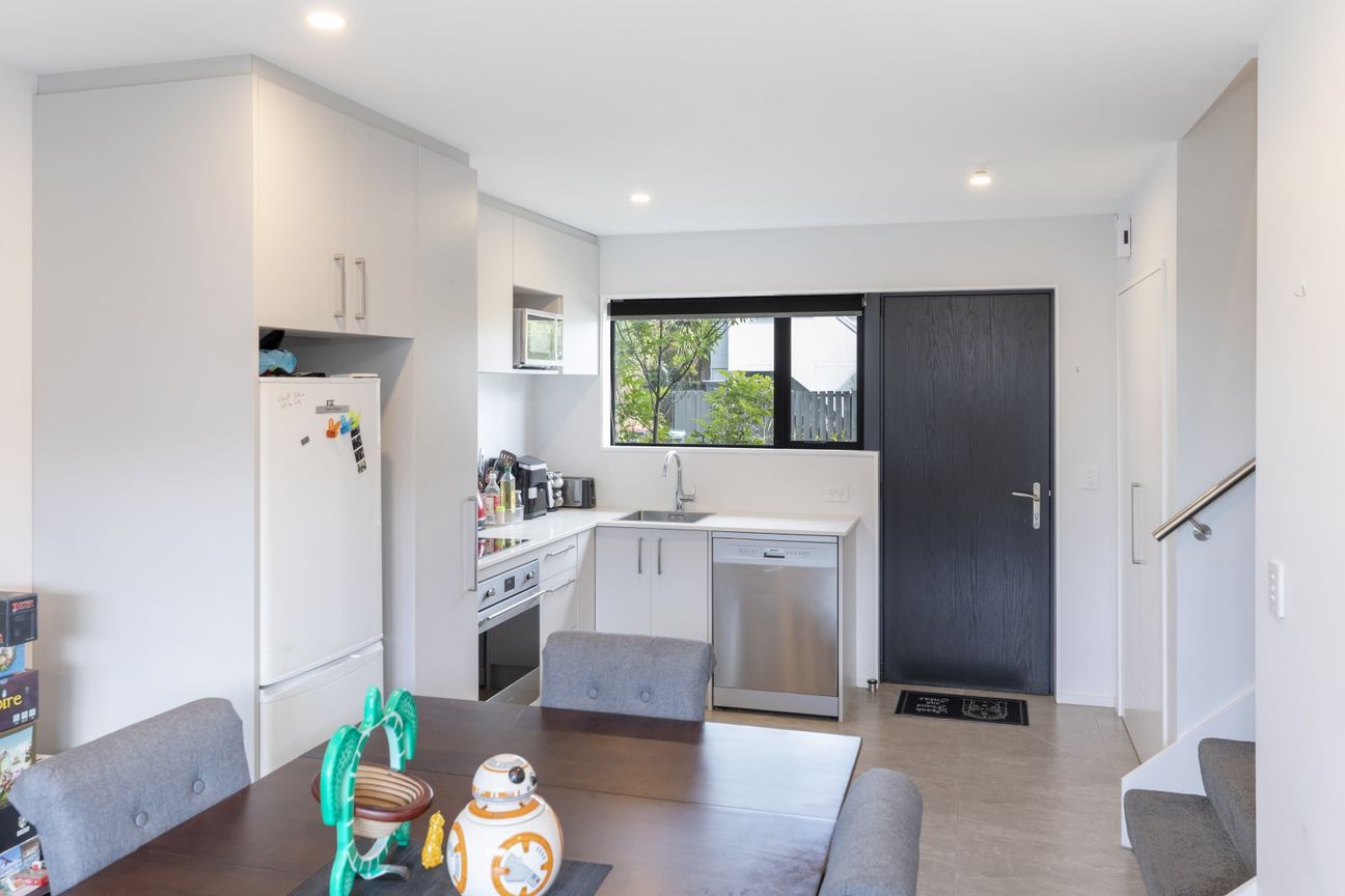 The Best Value Two Brm Townhouse On The Market - Widok 5