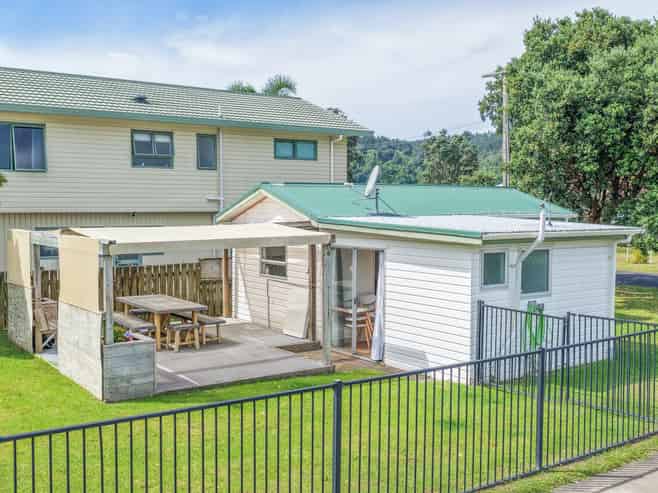 211a The Square, Whangamata