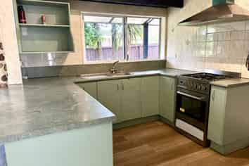 99 Springfield Road, Springfield