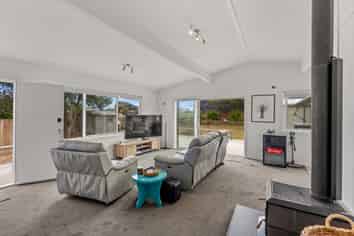 16 Karaka Street, Otaki Beach