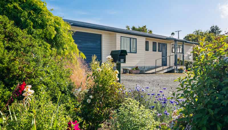 33 Bourke Street, Waikouaiti