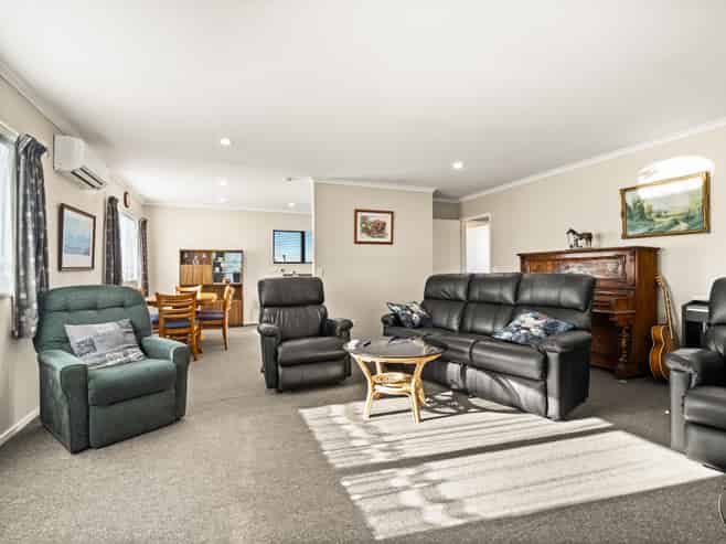 33 Bourke Street, Waikouaiti