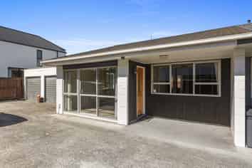 2/110 Caledonian Road, Saint Albans