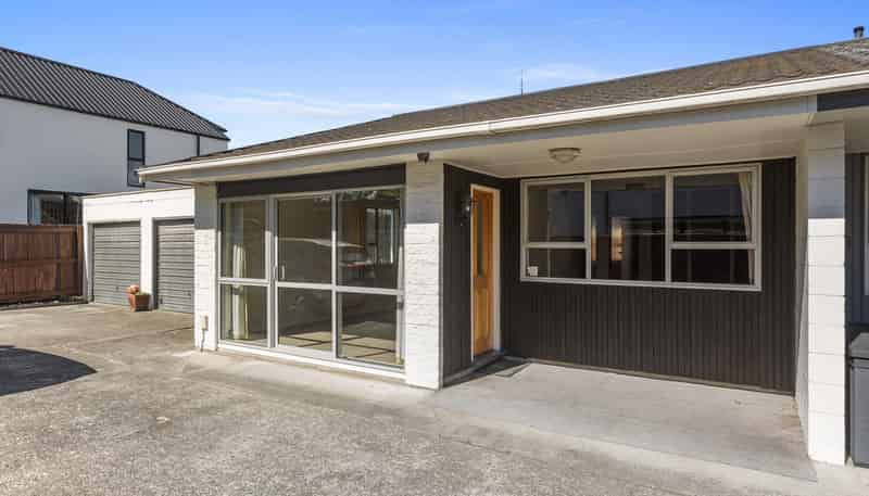 2/110 Caledonian Road, Saint Albans