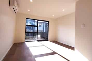 Auckland - Address withheld