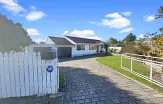 52 Eureka Place , Parahaki