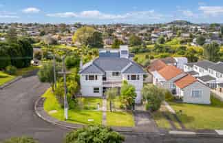 108 Eversleigh Road, Belmont
