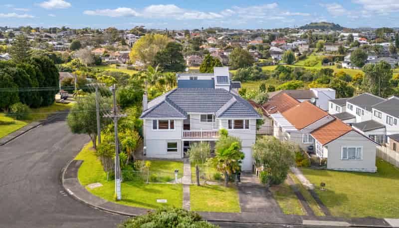 108 Eversleigh Road, Belmont