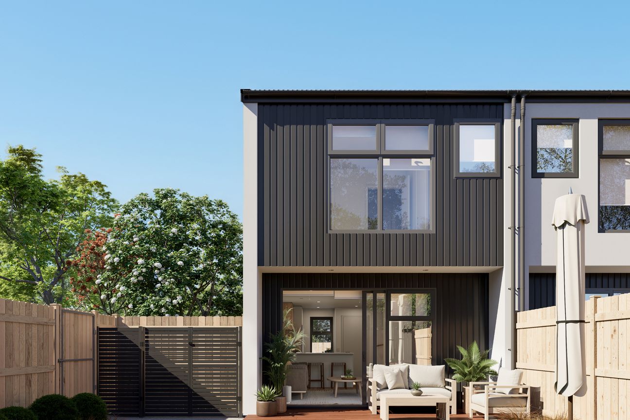 City Fringe Location with Genuine Outdoor Living - Fler