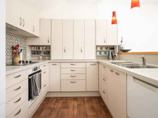 10 Futuna Close, Karori