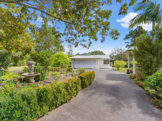 6 Kennedy Road, Dairy Flat