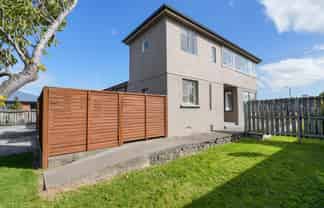 327 North Road, Waikiwi