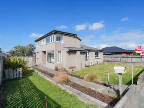 327 North Road, Waikiwi