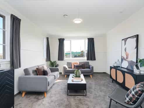 327 North Road, Waikiwi