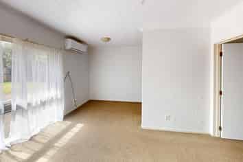 203/4 Fitzherbert Avenue, West End