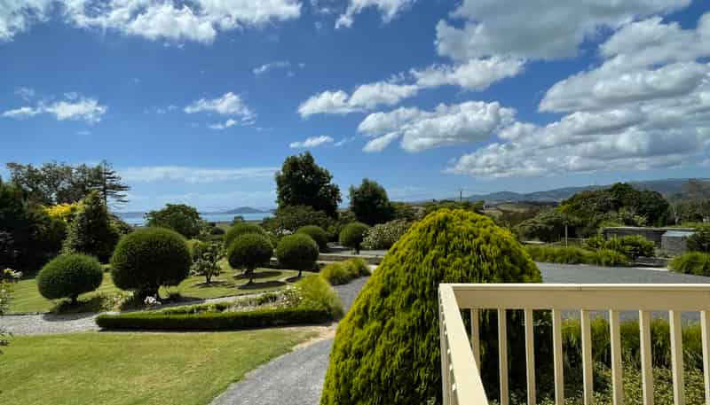 816 North Road, Clevedon