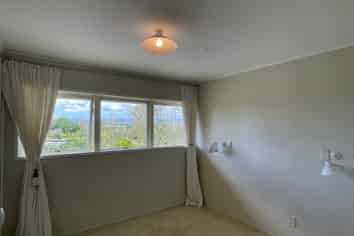 816 North Road, Clevedon