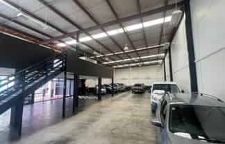 Prominent Wairau Showroom