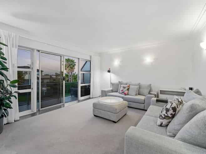 4/2 Argyle Terrace, Milford